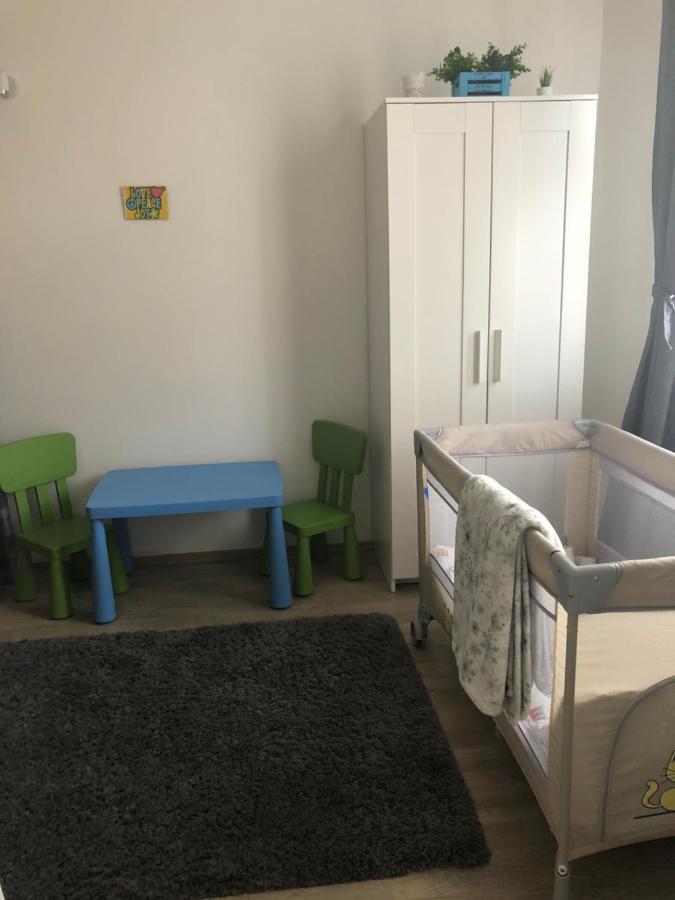 Katus Apartman Apartment Eger Exterior foto